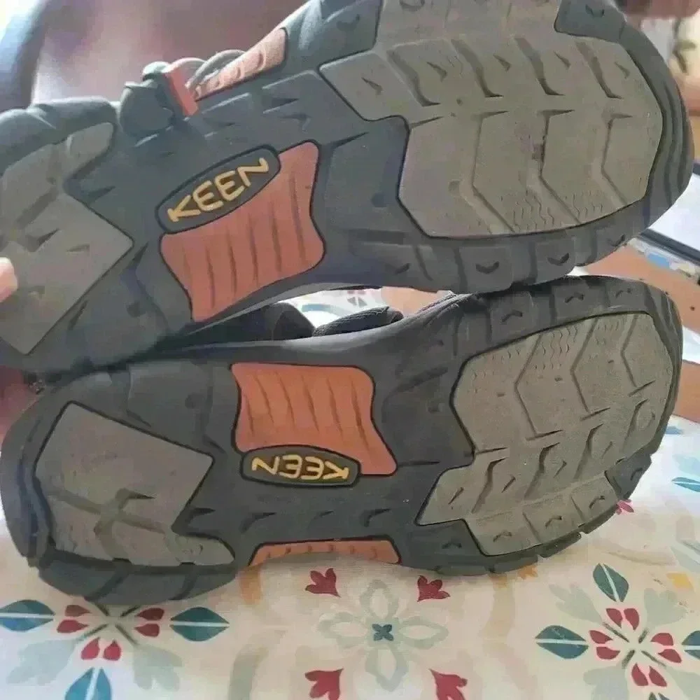 KEEN Newport H2 Closed Toe Blue Suede Prism Sandals 110230-IIRU Men's Size 12